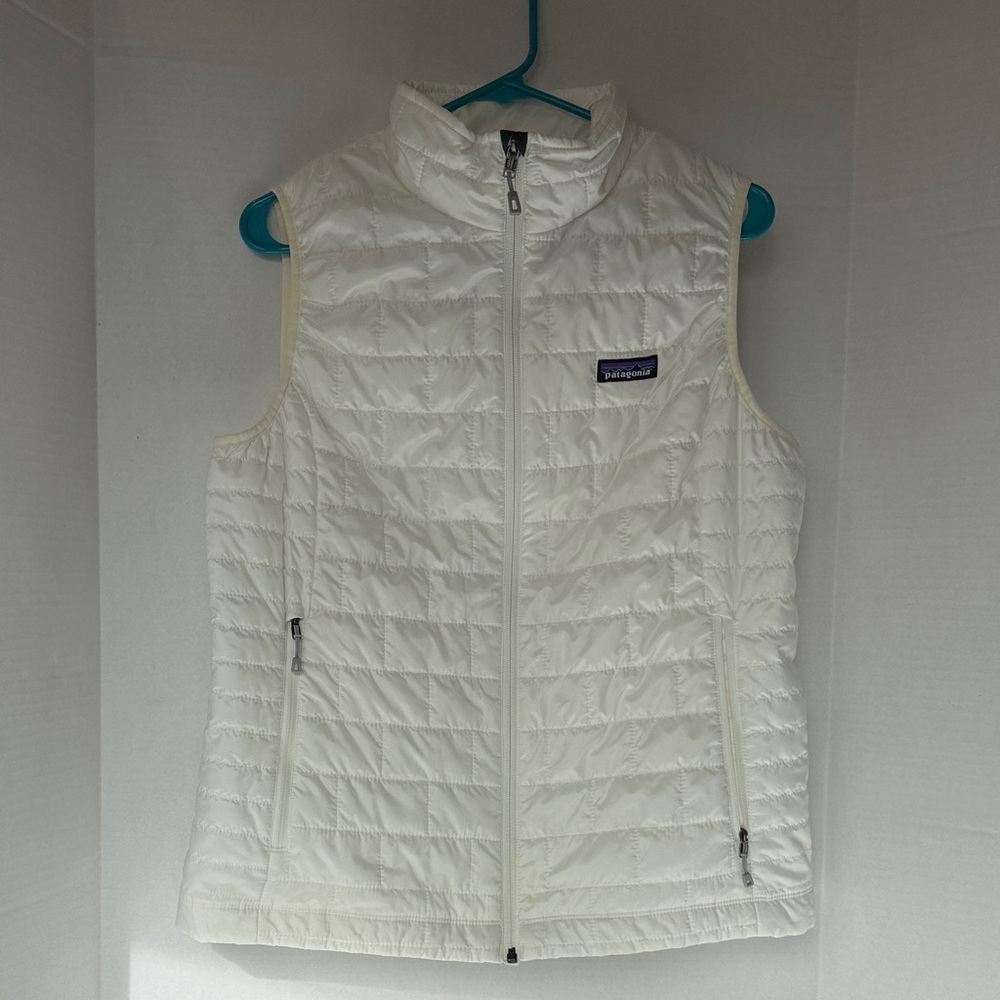 Patagonia Women's Ivory Nano puff Vest size Large EUC
